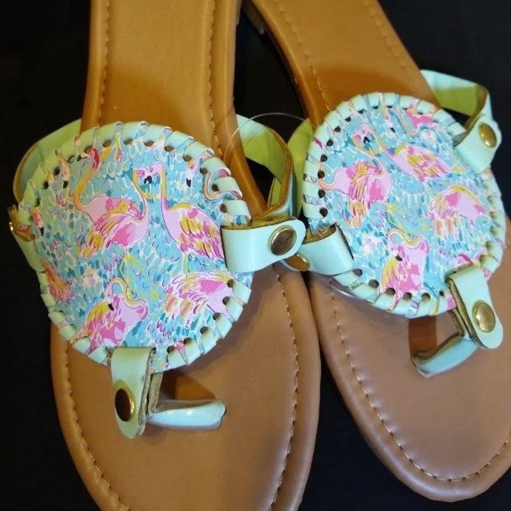 MEDALLION FLAMINGOS SANDALS FLIP FLOPS SIZE 10 NEW